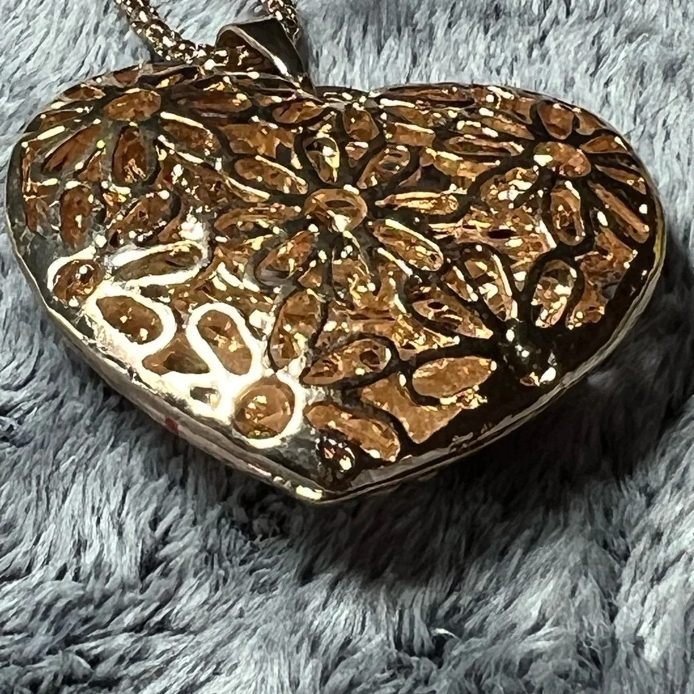 Betsey Johnson Rhinestone Rose Heart Necklace